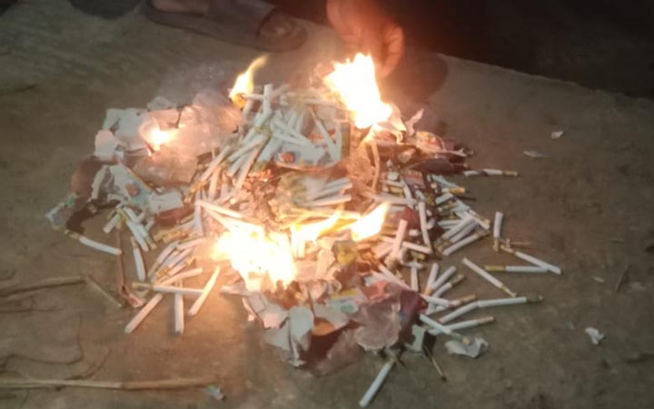 চট্টগ্রামে নকল ব্যান্ডরোলযুক্ত আকিজ বিড়ি জব্দ